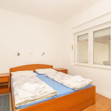 Katnic 1-2-3 Appartamento Crikvenica