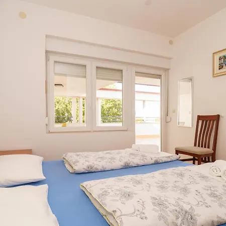 Katnic 1-2-3 شقة *