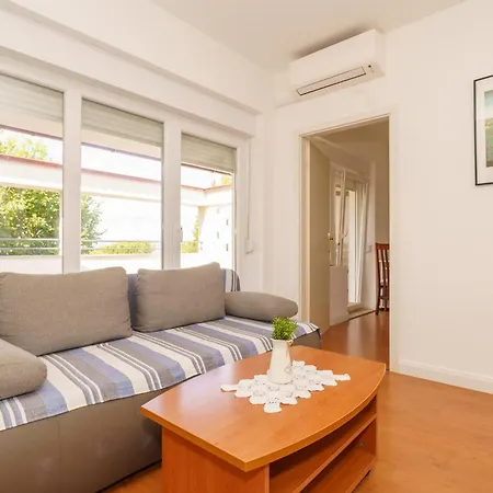 شقة Katnic 1-2-3 *