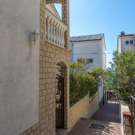 Katnic 1-2-3 * تْسْغيكفانِتْسا