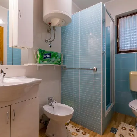 شقة Katnic 1-2-3 تْسْغيكفانِتْسا