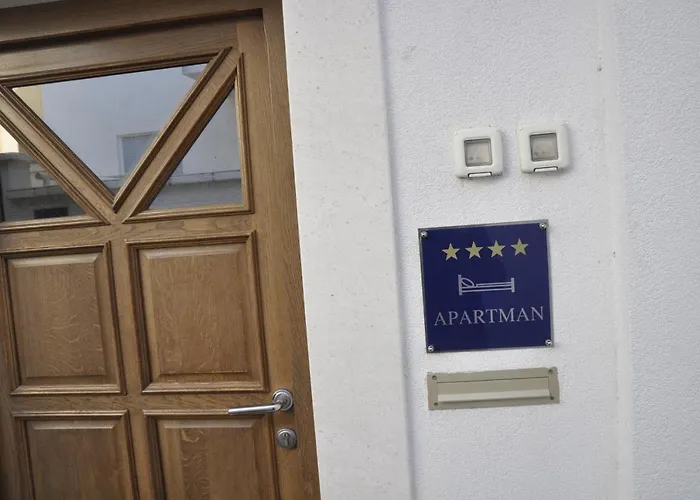 Apartman Katnic 1-2-3 *