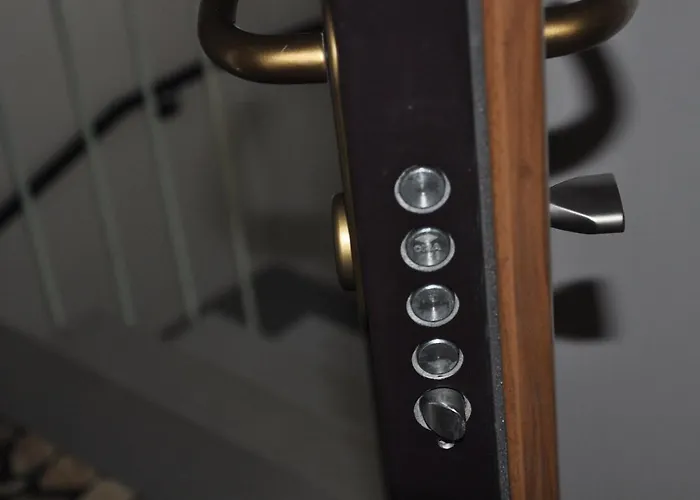 Katnic 1-2-3 Apartman *