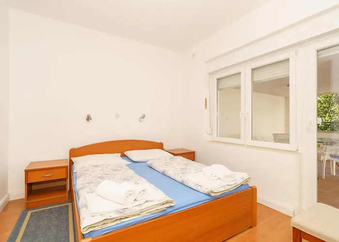 Katnic 1-2-3 Apartman Crikvenica