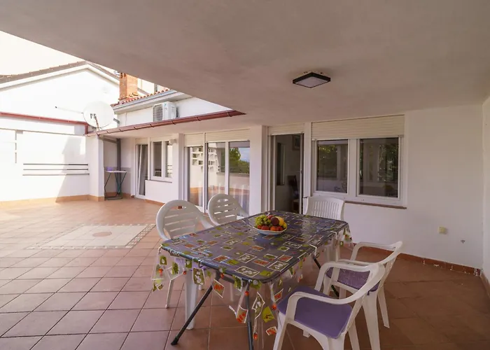 Apartman Katnic 1-2-3