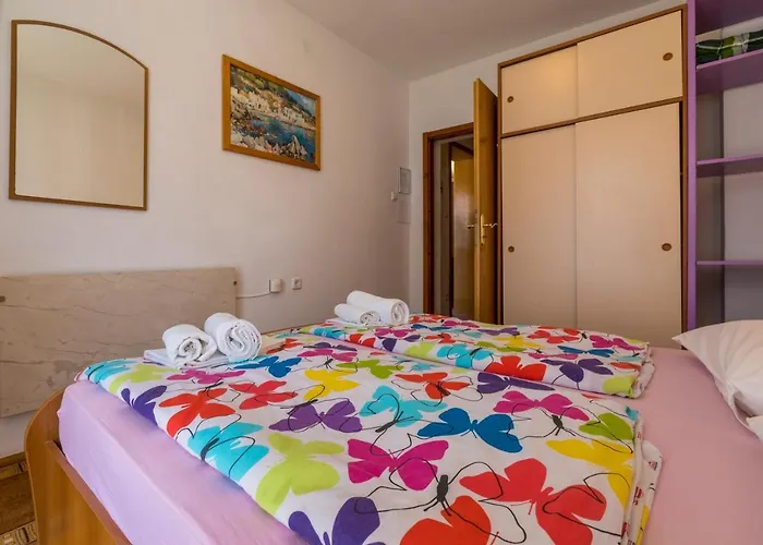 Apartman Katnic 1-2-3 *
