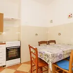 Katnić 1-2-3 * Crikvenica