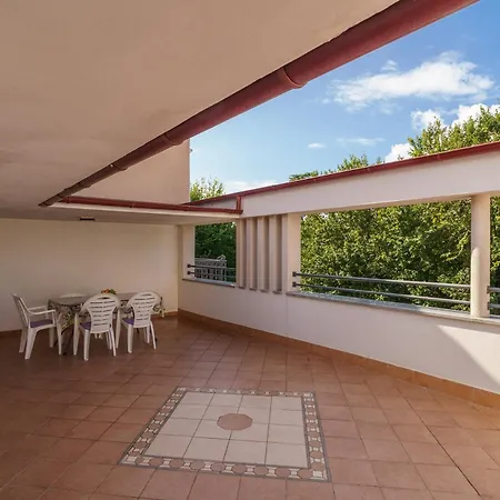 Katnic 1-2-3 Apartman *